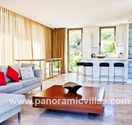 Villa Sleeps 10 Pool Air Con Wifi